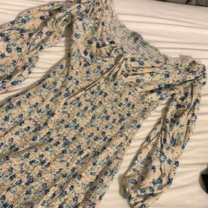 Beautiful floral dress- long sleeve